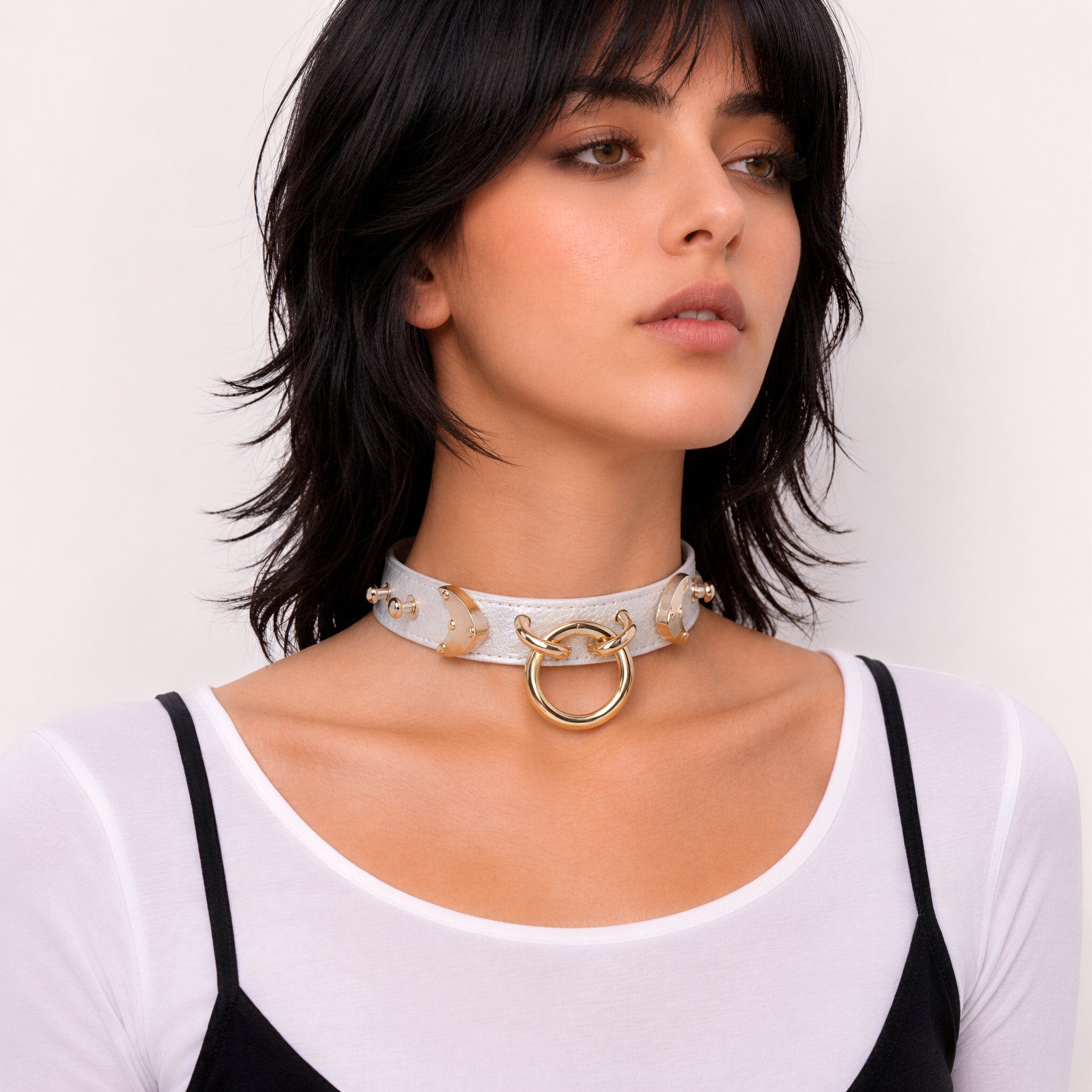White Snake Texture O-Ring Choker